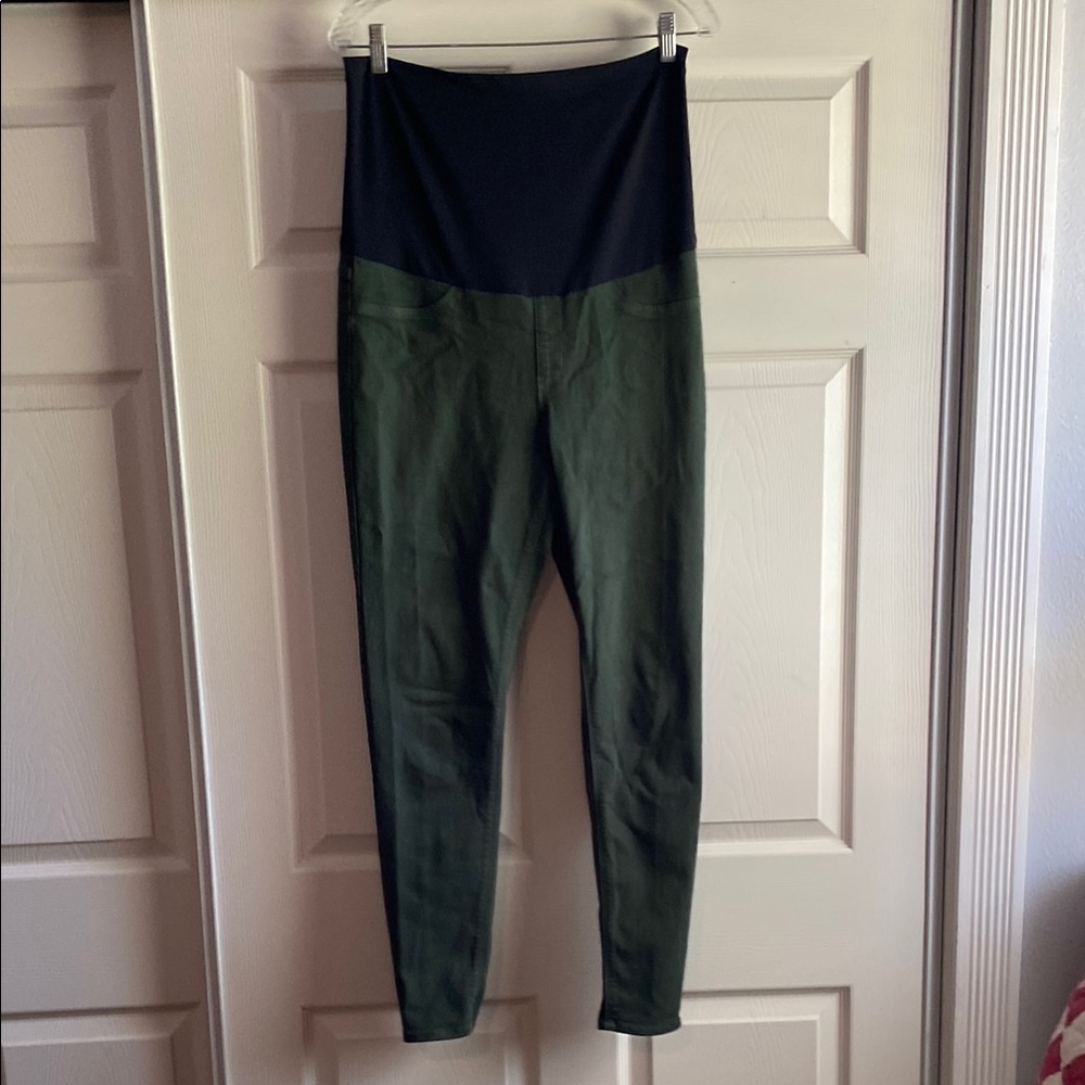Women’s JUST BLACK maternity army green pants size 31
